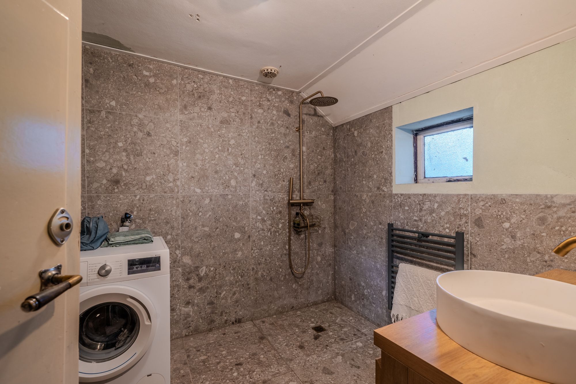 Photo 24 of Weenderstraat 75