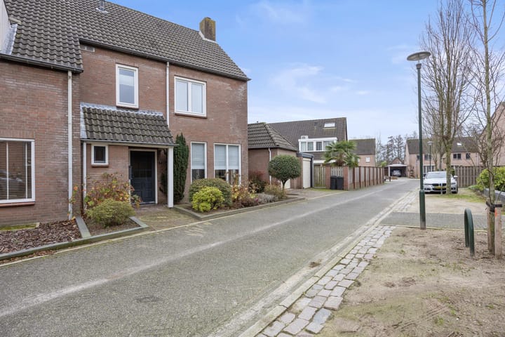 Photo 40 of Schutskooi 7