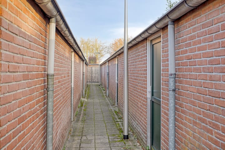 Foto 38 van Egelantierstraat 5