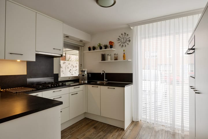 Photo 17 of Victor Slingelandstraat 3