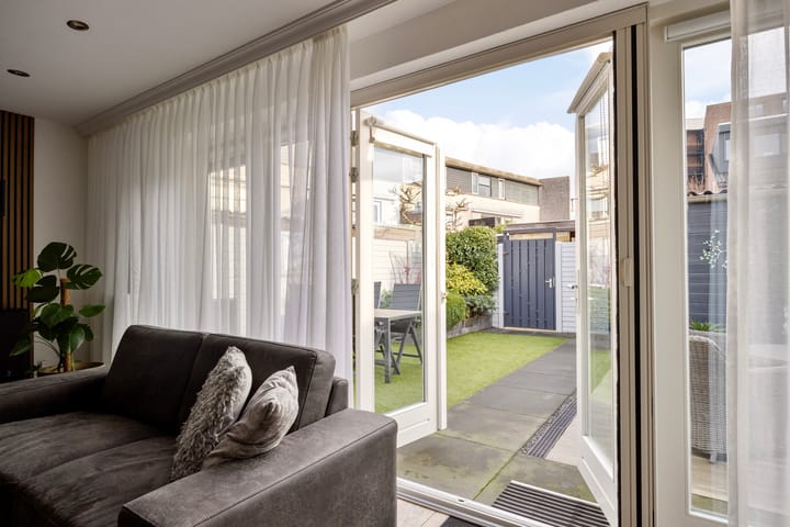 Photo 36 of Victor Slingelandstraat 3