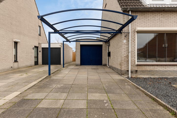 Photo 5 of Haringvlietstraat 17