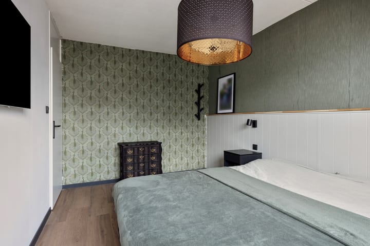 Photo 30 of Haringvlietstraat 17