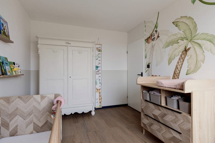 Photo 32 of Haringvlietstraat 17