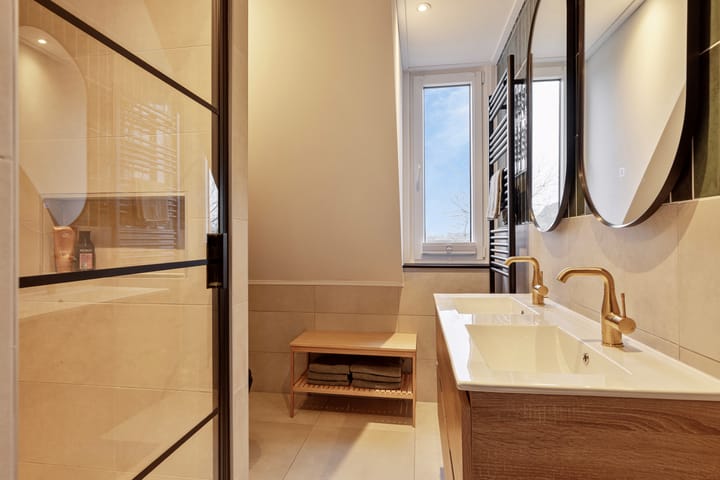 Photo 34 of Haringvlietstraat 17