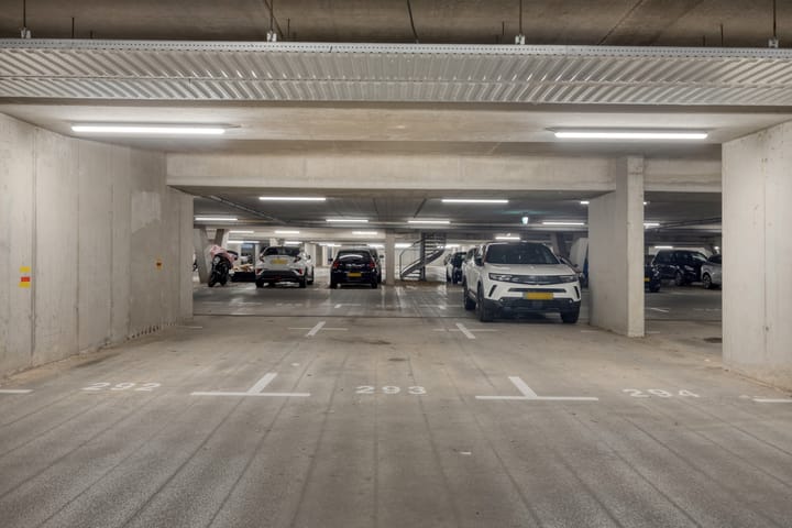 Foto 33 van Professor de Moorplein 486