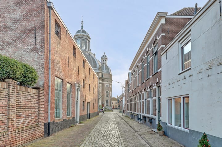 Foto 2 van Oostkerkstraat 11