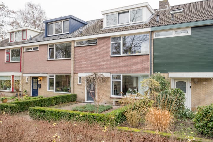 Photo 1 of Van Oldenbarneveltstraat 52