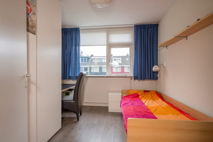 Photo 16 of Van Oldenbarneveltstraat 52