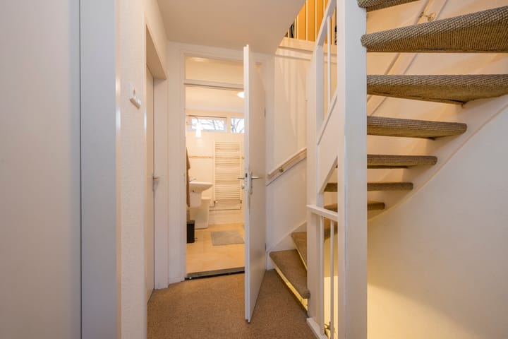 Photo 22 of Van Oldenbarneveltstraat 52