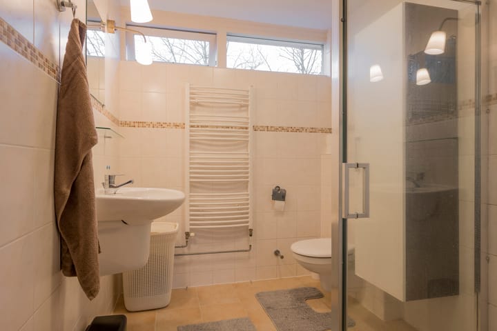 Photo 23 of Van Oldenbarneveltstraat 52