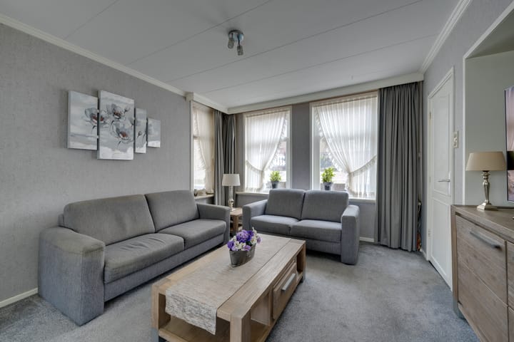 Foto 2 van Zuideinde 56