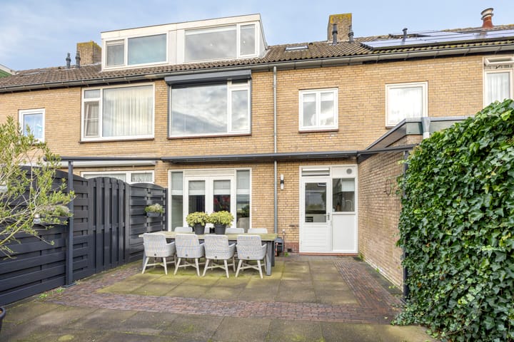 Photo 36 of Meeuwenlaan 24