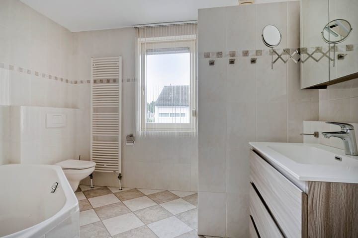 Foto 29 van Amer 90-A