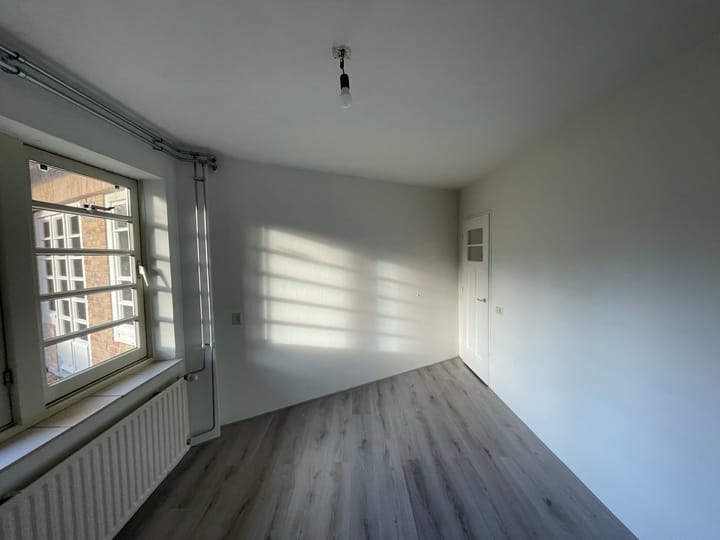 Foto 8 van Pieter Lodewijk Takstraat 2-A