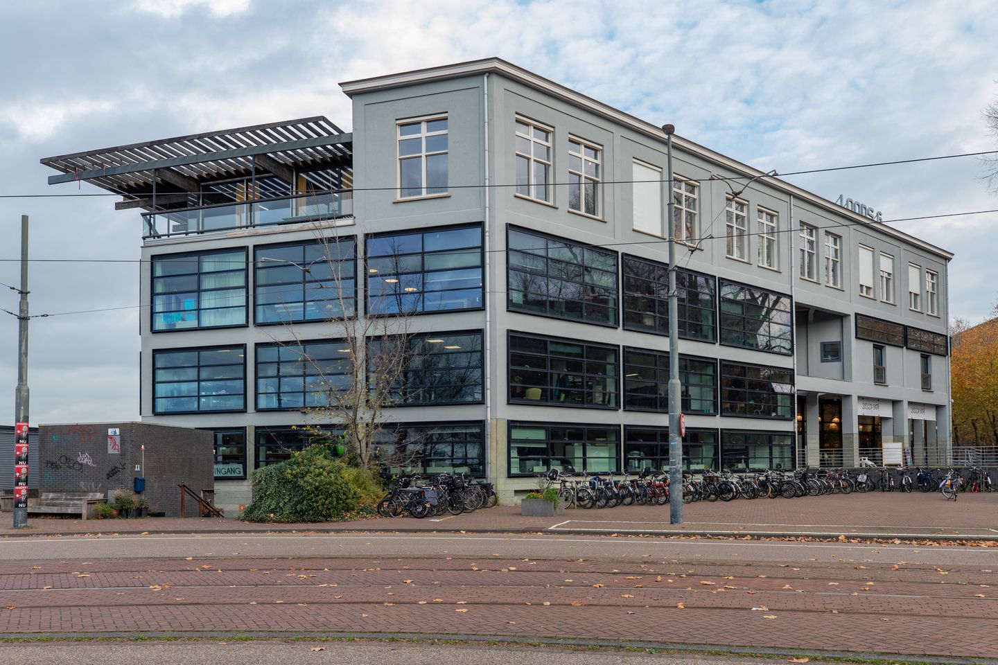 View photo 2 of KNSM-laan 171