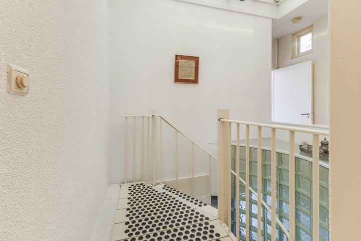 Foto 16 van Oostkade 54