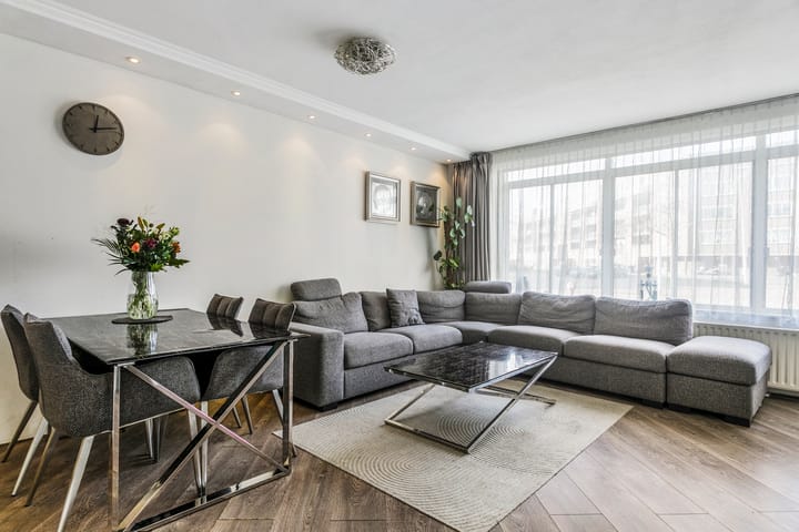 Photo 2 of Charlotte Brontéstraat 128