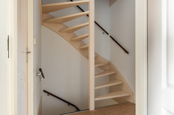 Foto 14 van Keizersmantel 15-A