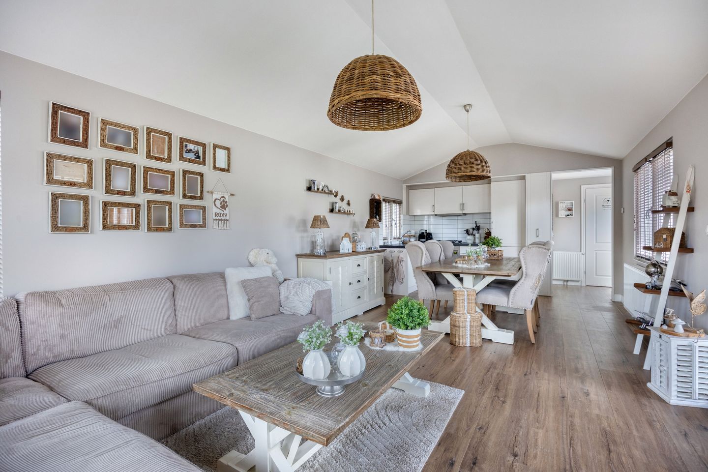 Foto 4 van Buitenhuizerweg 2-211