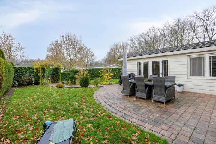 Foto 16 van Buitenhuizerweg 2-211