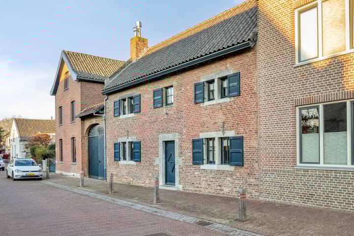 Foto 30 van Kerkplein 14