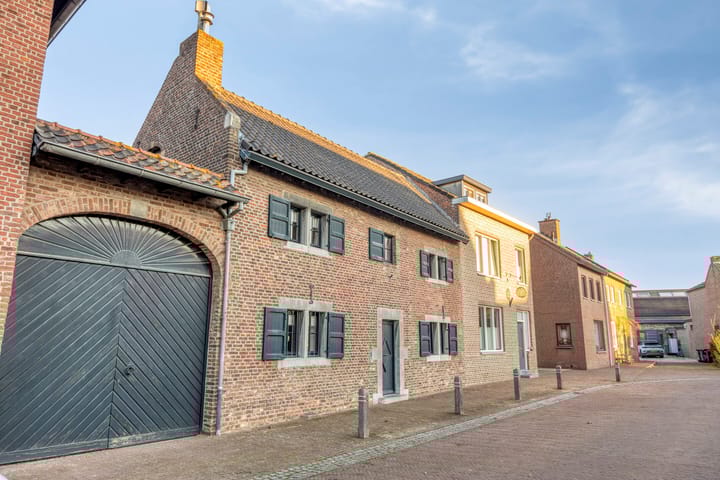 Foto 32 van Kerkplein 14