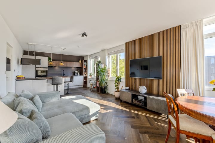 Foto 7 van Molukkenstraat 111-G