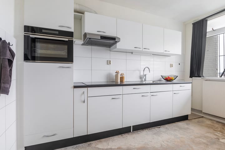 Foto 7 van van Harinxmaplein 128