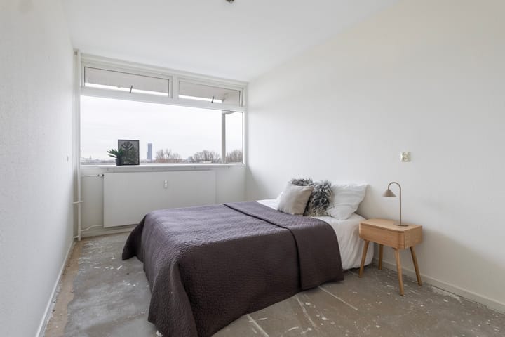 Foto 11 van van Harinxmaplein 128