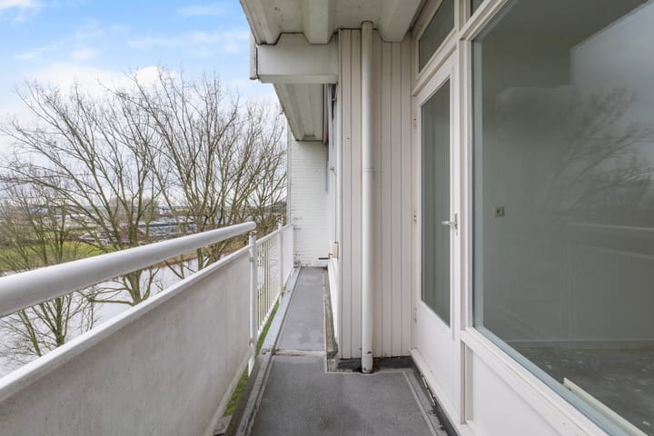 Foto 17 van van Harinxmaplein 128