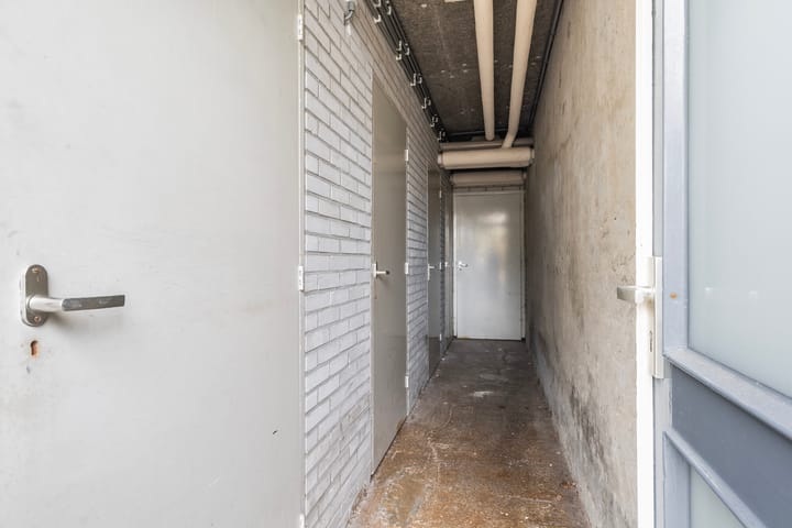 Foto 22 van van Harinxmaplein 128