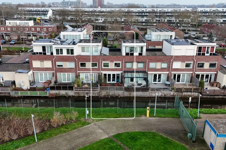 Photo 1 of Warmoezerij 40