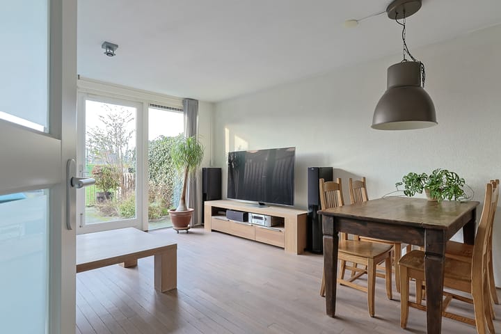 Photo 10 of Warmoezerij 40