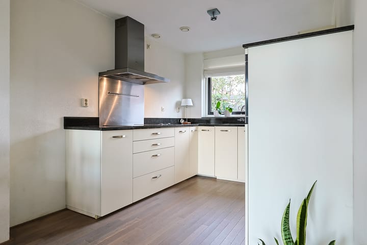 Photo 17 of Warmoezerij 40