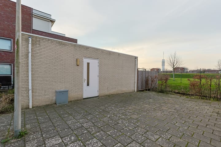 Photo 46 of Warmoezerij 40