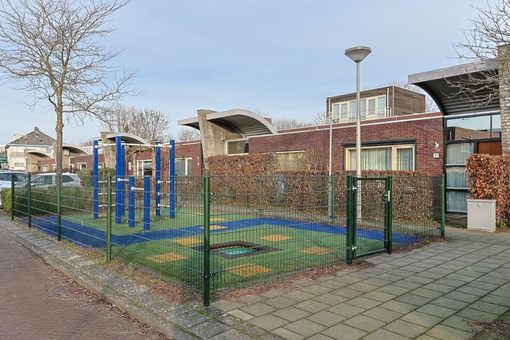 Photo 49 of Warmoezerij 40