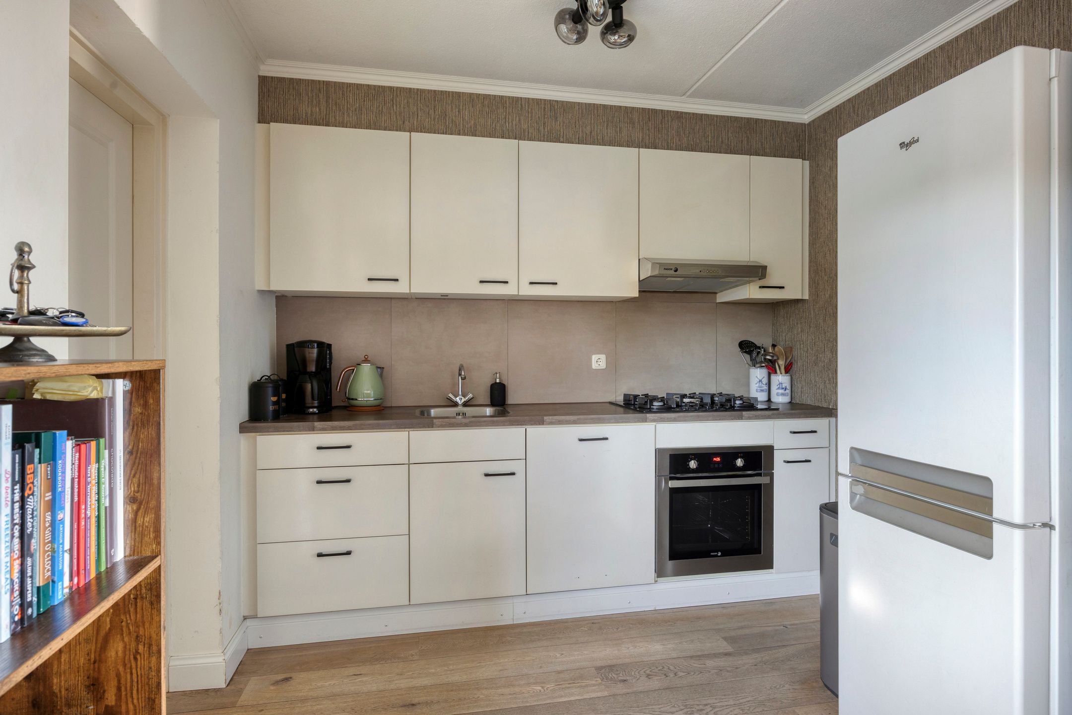 Foto 12 van Van Hoensbroekstraat 30