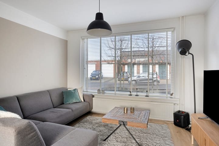 Foto 5 van D.J. Bunschotenstraat 3