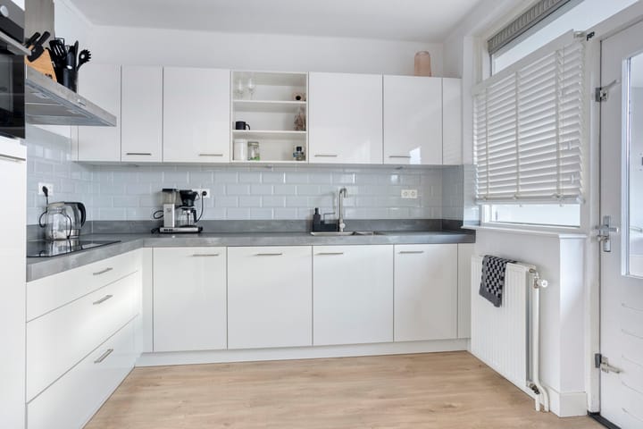 Foto 10 van D.J. Bunschotenstraat 3