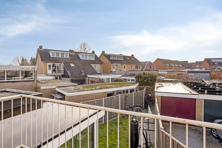 Foto 18 van D.J. Bunschotenstraat 3