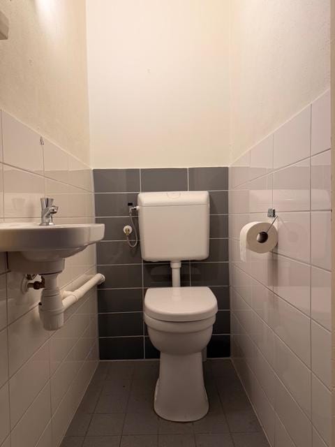 Foto 8 van Plutostraat 358