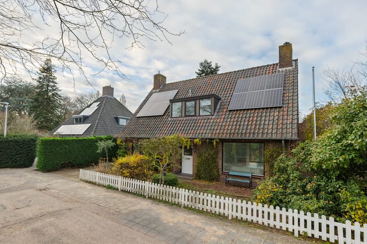 Photo 2 of Meikevermeent 7