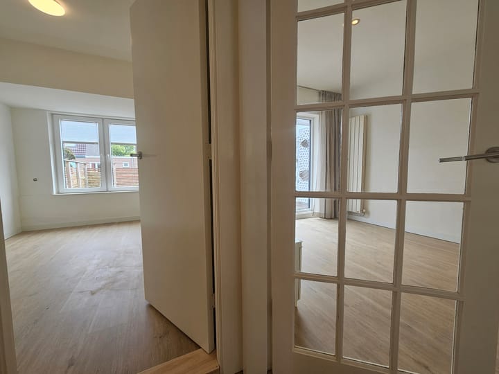 Photo 7 of Rijksstraatweg 64-RD