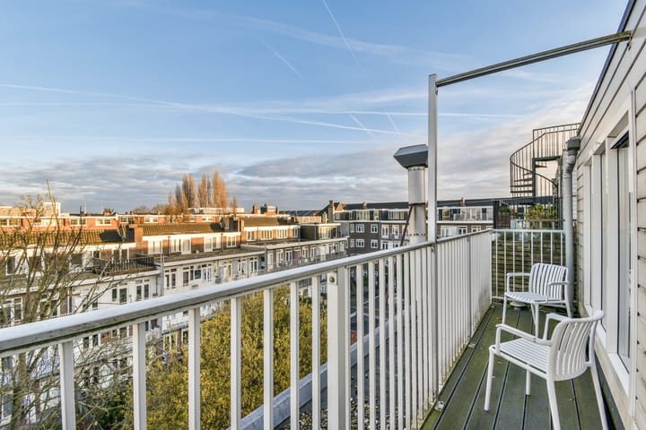 Photo 7 of Jan van Galenstraat 70-4