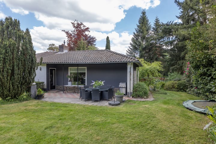 Photo 31 of Cornelis Evertsenlaan 7