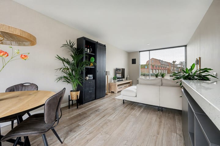 Foto 11 van Acacialaan 53