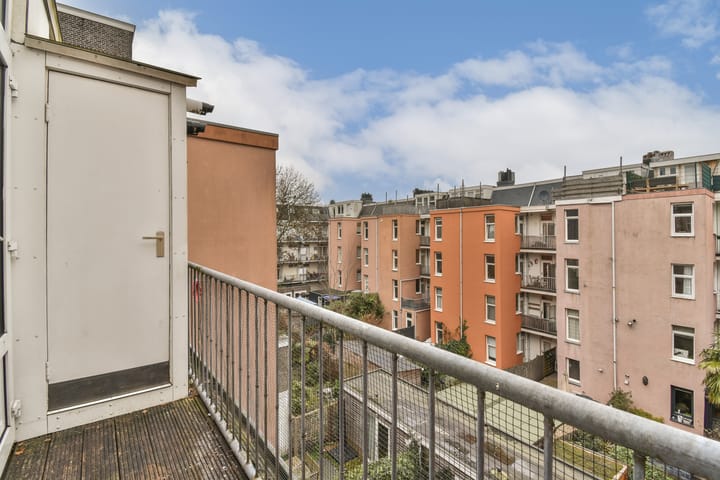 Photo 11 of Eerste Keucheniusstraat 26-3