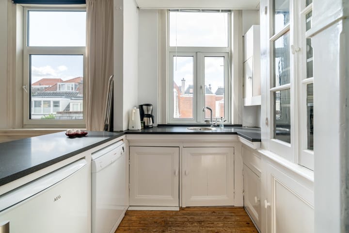 Photo 23 of Maaswijkstraat 31