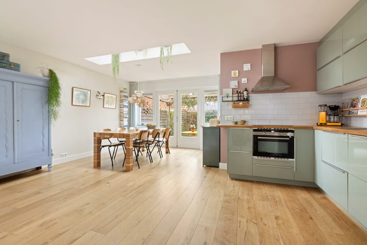 Photo 2 of Zuster Bloemstraat 21